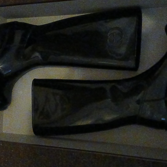 Gucci GG Rain Boots - Picture 7 of 7